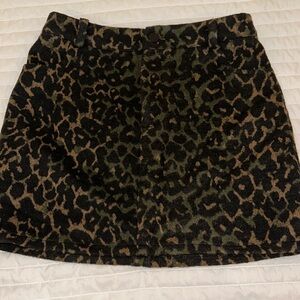 Leopard Fleece Mini Skirt. Wild honey size small